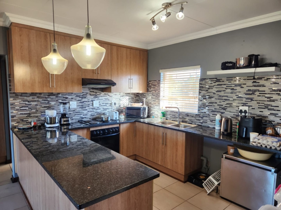 2 Bedroom Property for Sale in Pellissier Free State